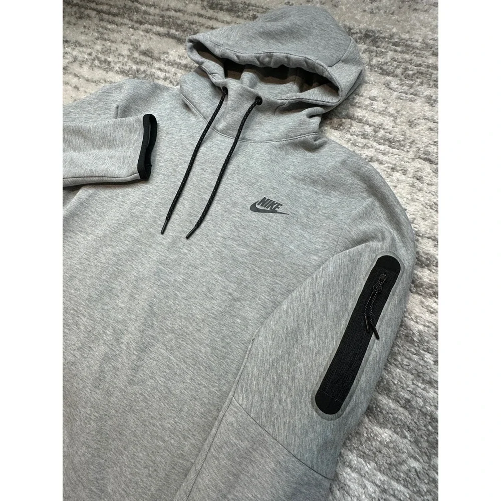 Nike Tech Fleece Hoodie Mens Size M Gray DD5174-063 Pullover Sweatshirt